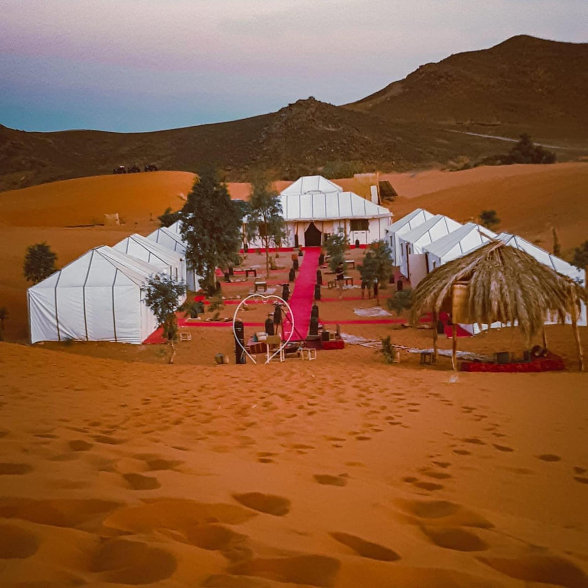 Zahra Luxury Desert Camp Мерзуга Экстерьер фото
