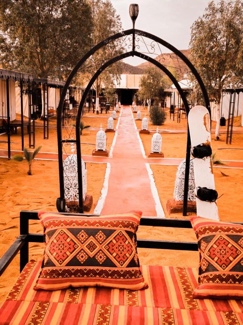 Zahra Luxury Desert Camp Мерзуга Экстерьер фото